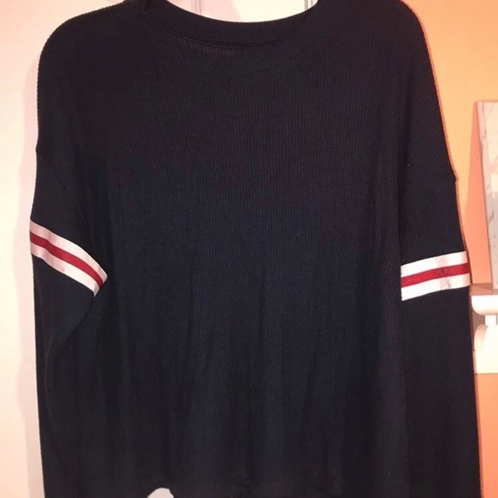 hollister cropped navy sweater